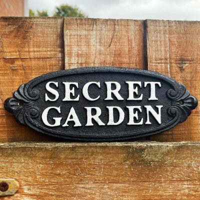 Cast Iron Secret Garden Sign | Darthome Wall Hangings Decor Black