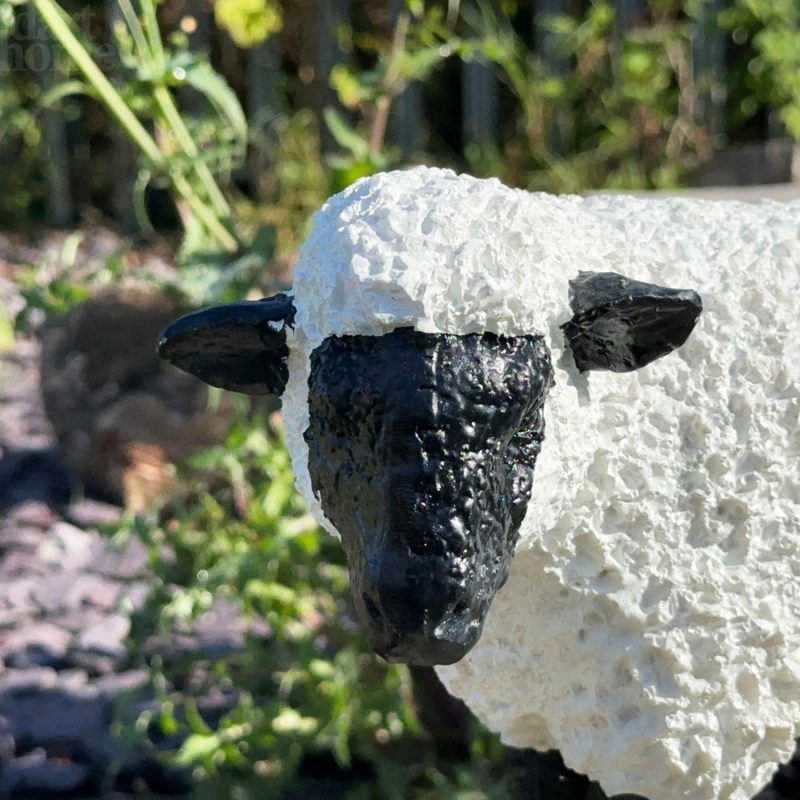 Garden Grazing Sheep Ornament A | Darthome Garden Decor Garden Black