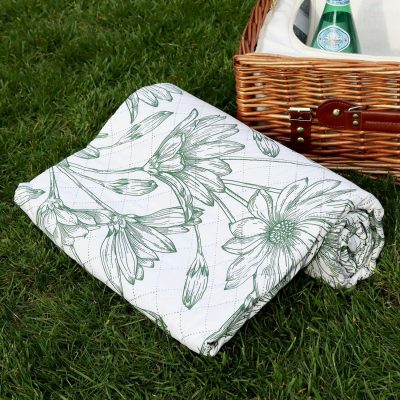 Green Flower Sketch Quilted Picnic Blanket | Darthome Garden Accessories Garden Darthome