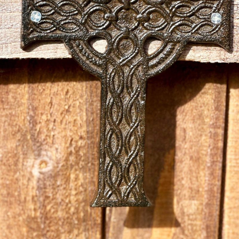 Hanging Iron Cross Plaque | Darthome Wall Hangings Decor Darthome