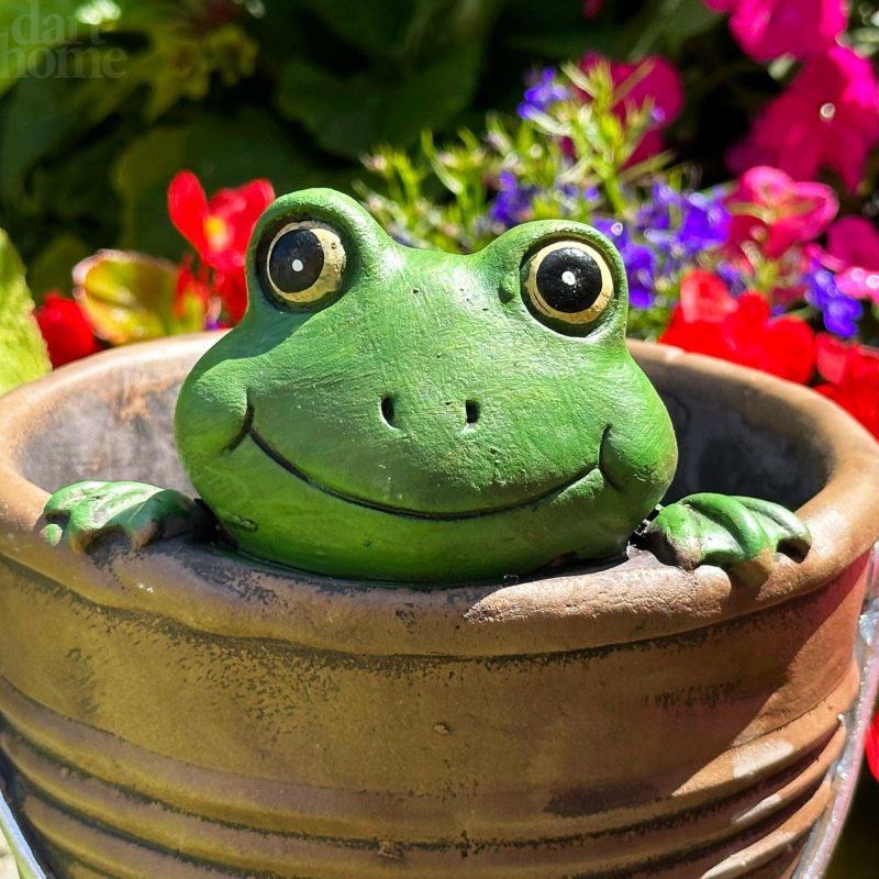 Rustic Cement Peeping Frog Pot | Darthome Garden Decor Garden Brown