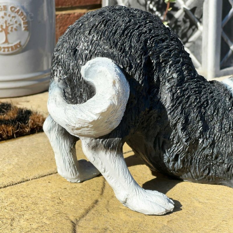 Stretching Sleepdog Garden Ornament | Darthome Garden Decor Garden Black